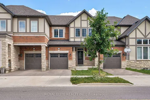 260 North Park Blvd, Oakville, ON L6M 4M1