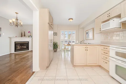 21 Gold Hill Rd, Brampton, ON L6X 4V2