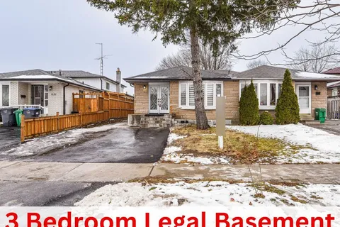 819 Eaglemount Cres, Mississauga, ON L5C 1H2