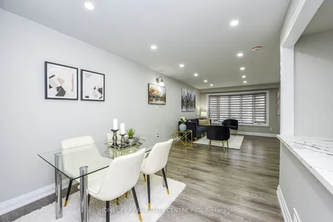 819 Eaglemount Cres, Mississauga, ON L5C 1H2