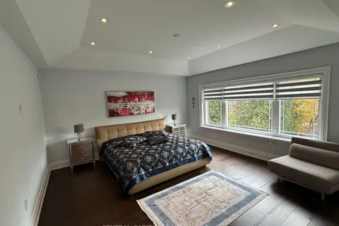 36 Cotton Dr, Mississauga, ON L5G 1Z9