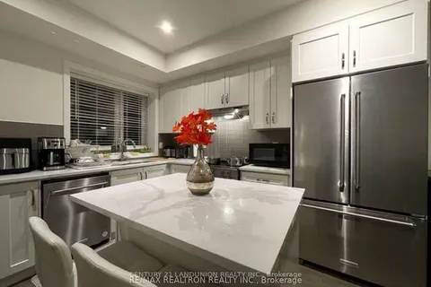 98 William Duncan Road, ON M3K 0C7