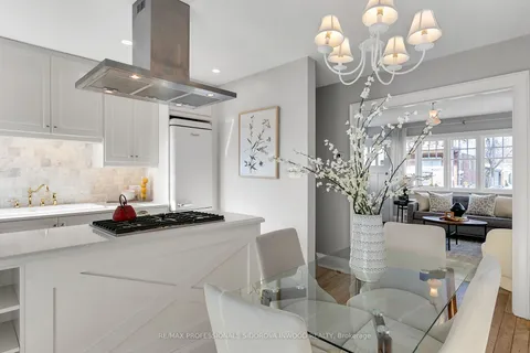 69 MacGregor Ave, Toronto, ON M6S 2A1