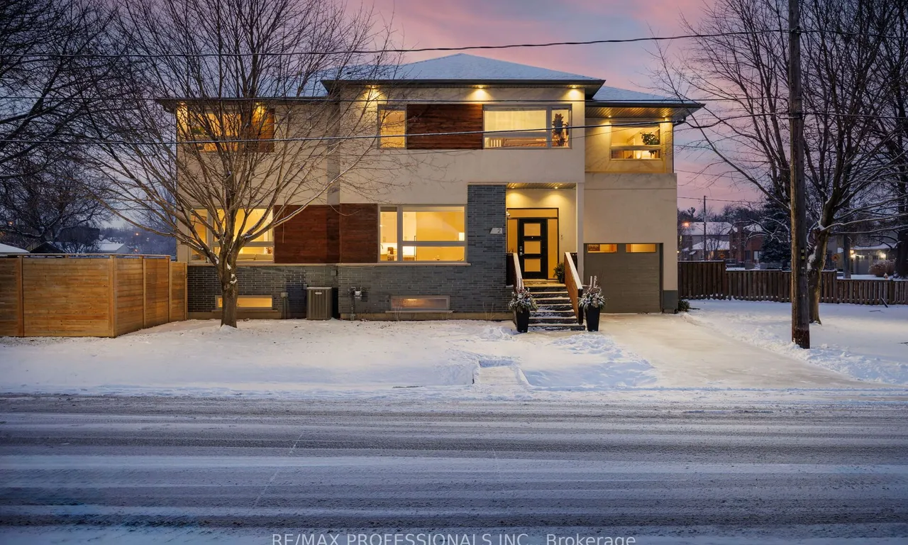 2 Statler Ave, Toronto, ON M9B 1G5