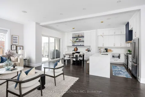 2 Statler Ave, Toronto, ON M9B 1G5