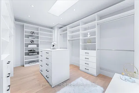 275 Reiner Road, ON M3H 2M5