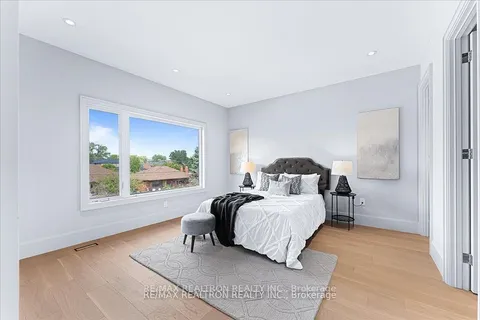 275 Reiner Road, ON M3H 2M5