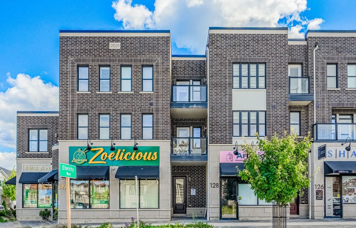 128 Burnhamthorpe Rd, Oakville, ON L6H 0X9