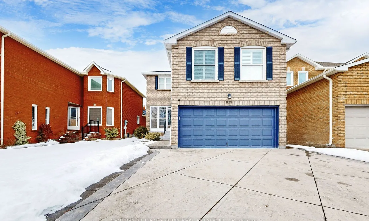 6521 Warbler Lane, Mississauga, ON L5N 6E1