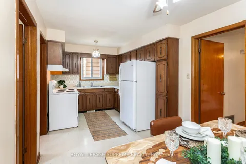 48 Pritchard Ave, Toronto, ON M6N 1T3