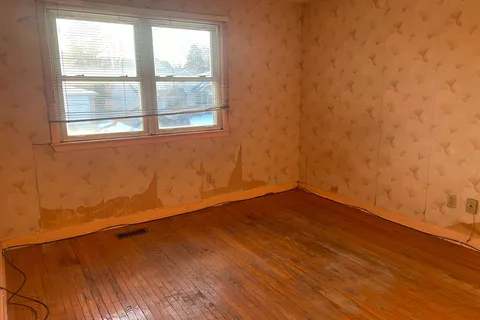 3215 Rymal Rd, Mississauga, ON L4Y 3B8