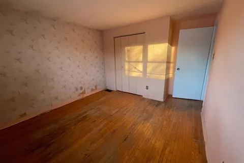 3215 Rymal Rd, Mississauga, ON L4Y 3B8