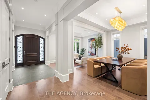 11 Burrows Ave, Toronto, ON M9B 4W8