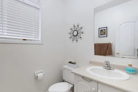 18 Thimbleberry St, Brampton, ON L7A 3L3