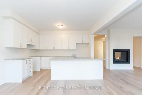 637 Leatherleaf Lane, Milton, ON L9V 1E3