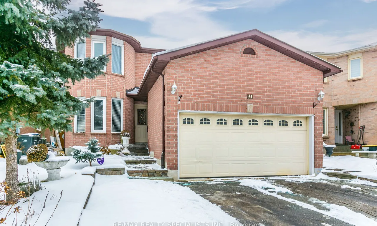 31 CASTLEHILL Rd, Brampton, ON L6X 4E3