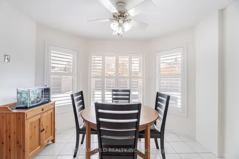 28 Petworth Rd, Brampton, ON L6Z 4C6