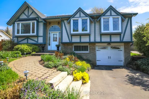 821 Willow Ave, Milton, ON L9T 3E5