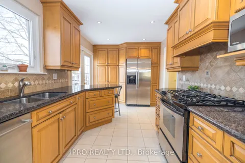 821 Willow Ave, Milton, ON L9T 3E5