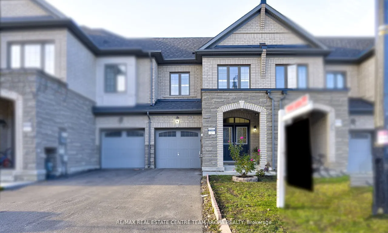 29 Adventura Rd, Brampton, ON L7A 5A7