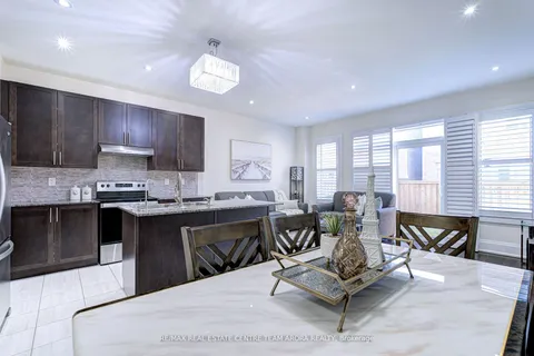 29 Adventura Rd, Brampton, ON L7A 5A7