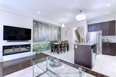 29 Adventura Rd, Brampton, ON L7A 5A7