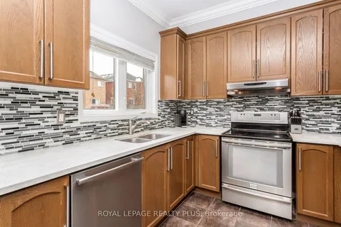 123 Niagara Tr, Halton Hills, ON L7G 0A6