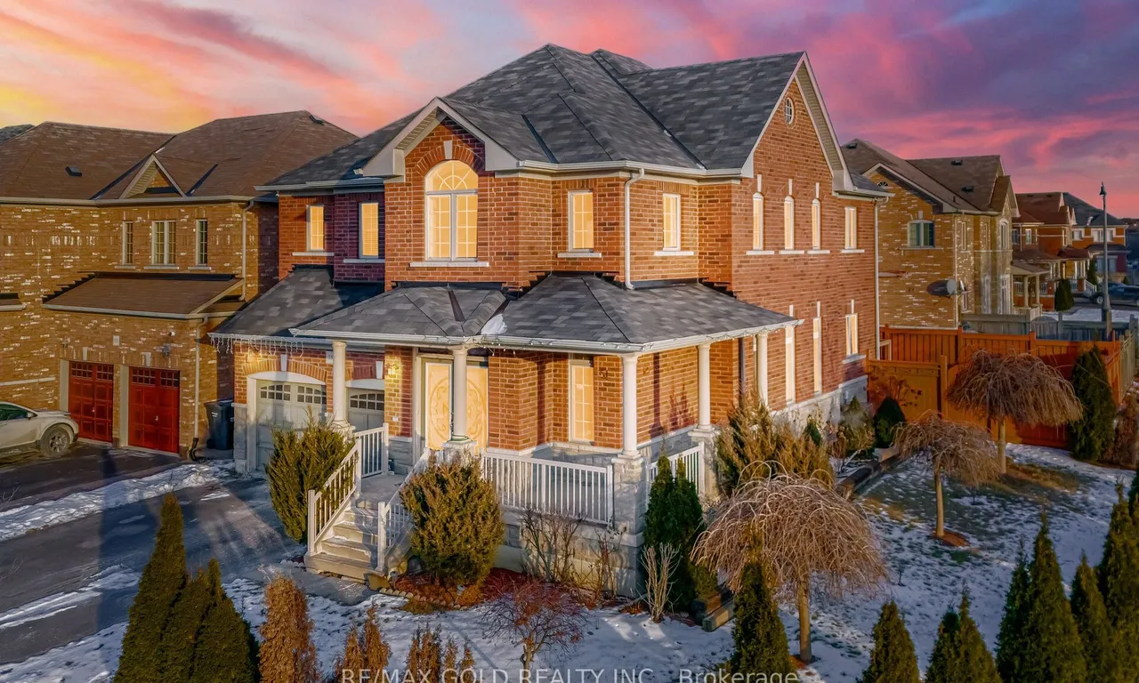 35 Clearfield Dr, Brampton, ON L6P 3L5