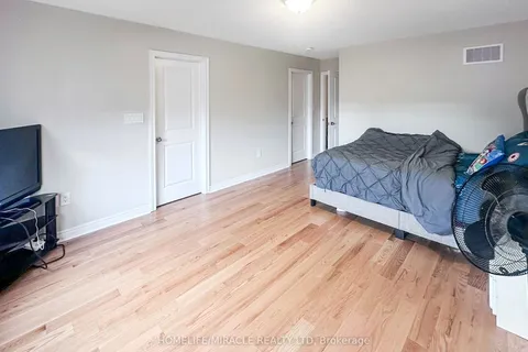 44 Matterhorn Rd, Brampton, ON L7A 0B7