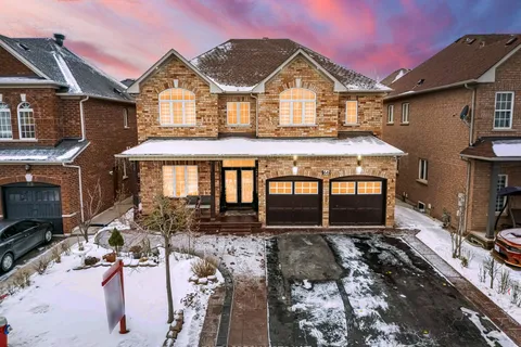 66 Carmel Cres, Brampton, ON L6P 1Y2