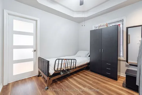 66 Carmel Cres, Brampton, ON L6P 1Y2