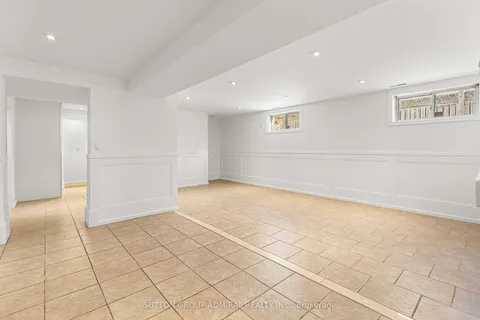 42 Glen Long Avenue, Toronto, ON M6B 2M2