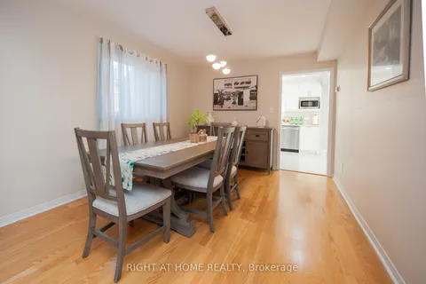 4446 Gladebrook Cres, Mississauga, ON L5V 1E4