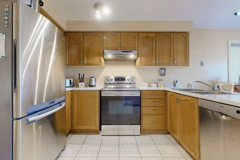 5923 Leeside Cres, Mississauga, ON L5M 5L8