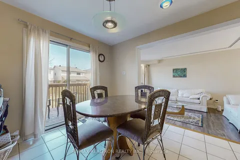 5923 Leeside Cres, Mississauga, ON L5M 5L8