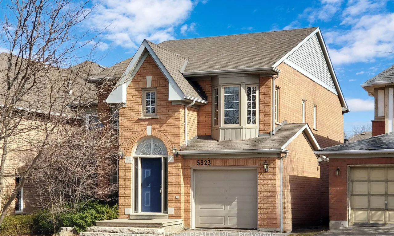 5923 Leeside Cres, Mississauga, ON L5M 5L8