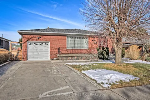 8 Castlebar Rd, Toronto, ON M8Z 2J5