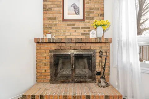 76 Simmons Blvd, Brampton, ON L6V 3V6