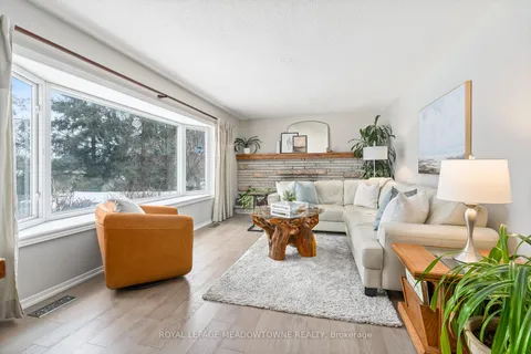 36 Ann St, Halton Hills, ON L7G 2V2