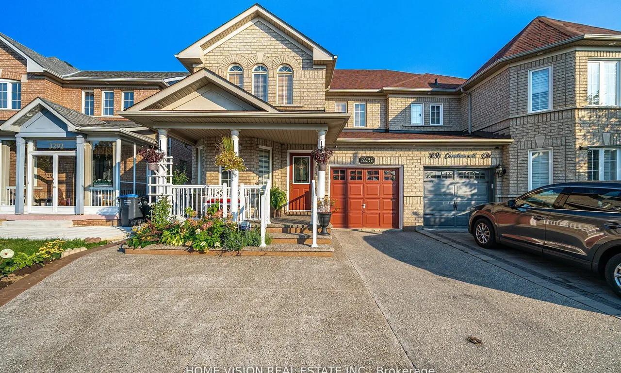 Semi-Detached 2 bedroom 1 bathroom at 3296 Camberwell Dr in Mississauga - MLS# W11945575