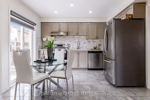 27 Earl Grey Cres, Brampton, ON L7A 2L2