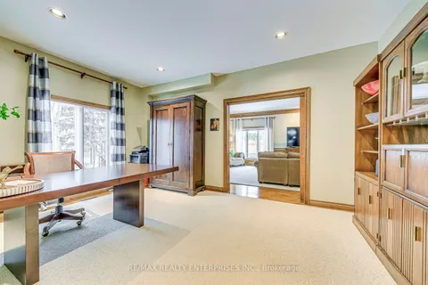 1935 Calgary Crt, Mississauga, ON L5H 4J1