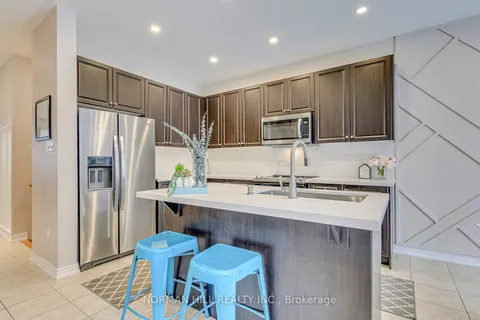 534 Savoline Blvd, Milton, ON L9T 7X3