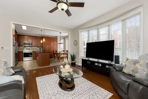 260 McDougall Crossing, Milton, ON L9T 0N7