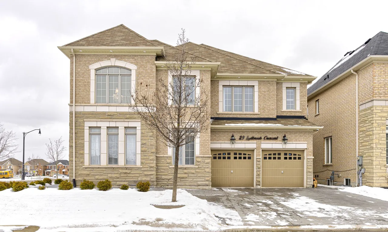 29 Ladbrook Cres, Brampton, ON L6X 5H7