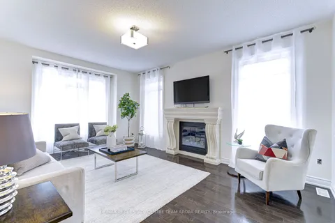 29 Ladbrook Cres, Brampton, ON L6X 5H7