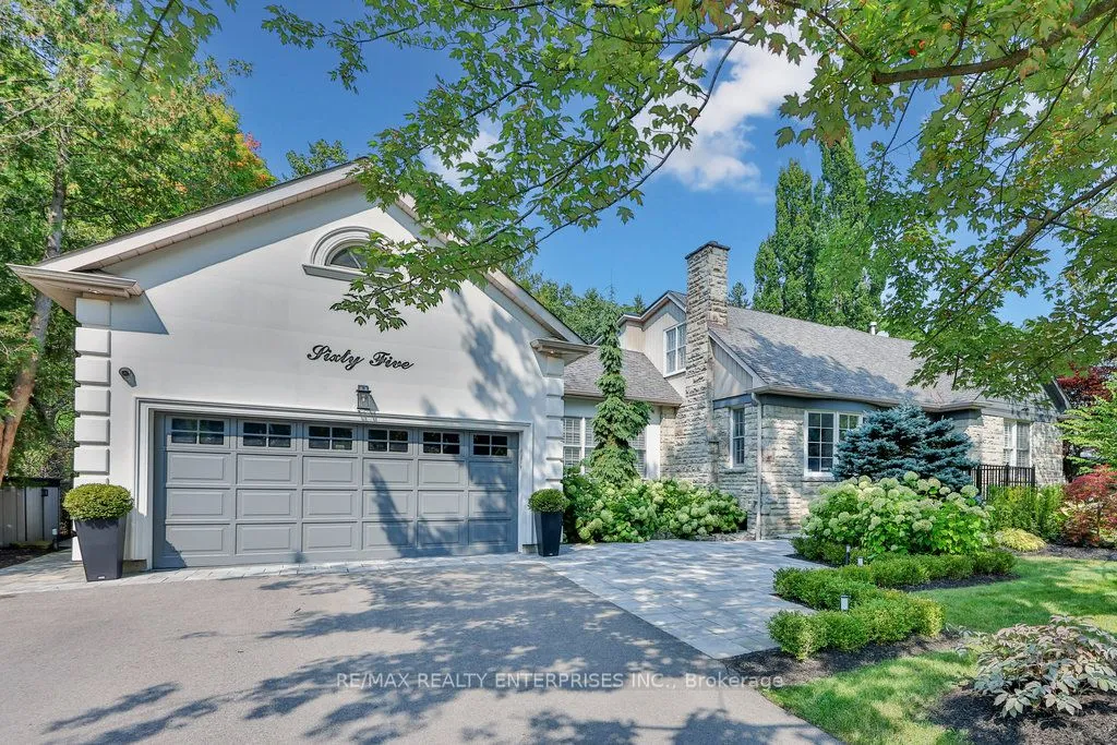 65 Inglewood Dr, Mississauga, ON L5G 1X7