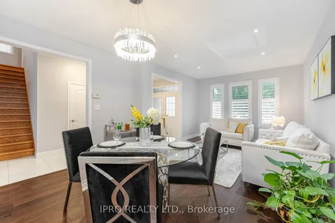 14 Valleywest Road, Brampton, ON L6P 2J9