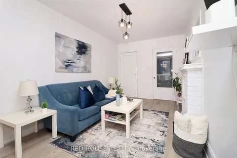 95 Tenth St, Toronto, ON M8V 3E9