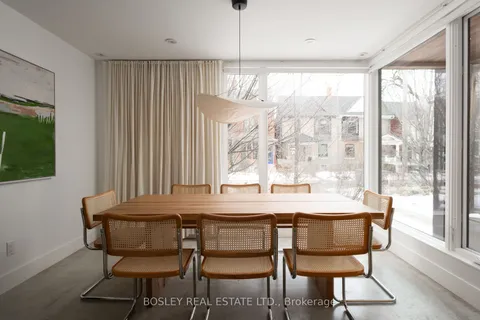 41 Garden Ave, Toronto, ON M6R 1H5
